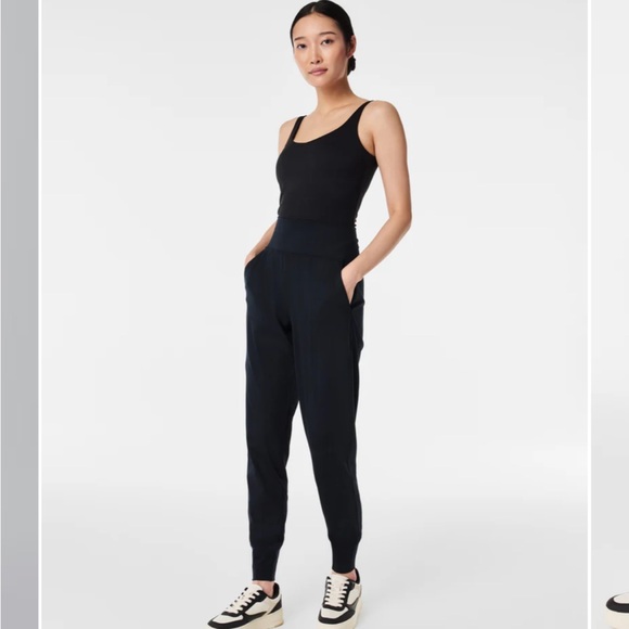 SPANX Pants - Spanx soft and smooth jogger black regular 29”  sz small‎
